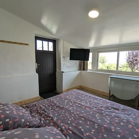 Maison Familiale Avec Piscine Privee Et Grand Jardin - Fr-1-653-266 * Magnac-Lavalette-Villars