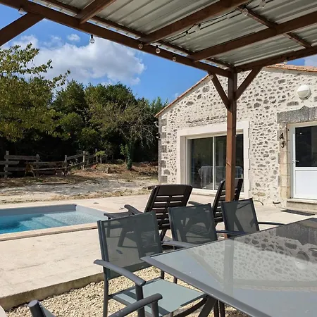 Maison Familiale Avec Piscine Privee Et Grand Jardin - Fr-1-653-266