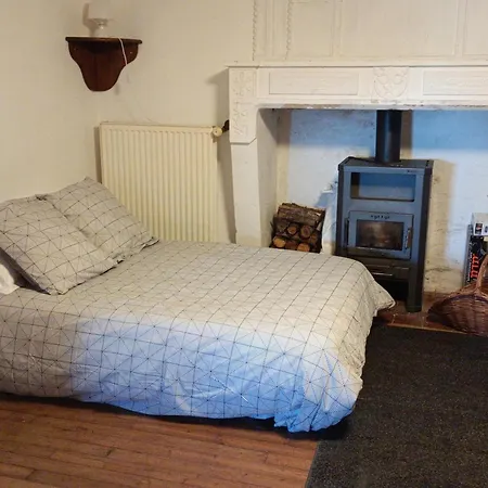 Maison Familiale Avec Piscine Privée Et Grand Jardin - Fr-1-653-266