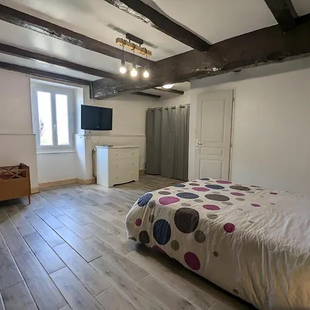 Maison Familiale Avec Piscine Privee Et Grand Jardin - Fr-1-653-266 *